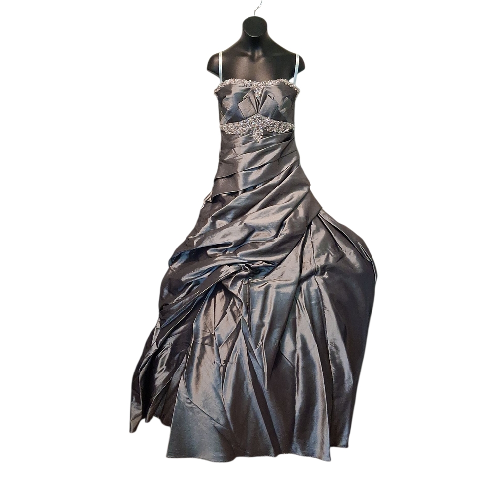 Diamond Edition Prom / Formal Beaded Metallic Silver Dress 3357